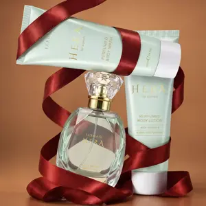 https://content.at.farmasi.com/Product/1002982_64_4.webp